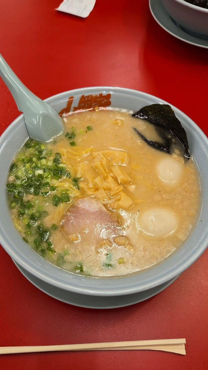 utautai630's tweet photo. 「山岡家」これえぐい油すごいよ https://t.co/9Bo7arh8uD
