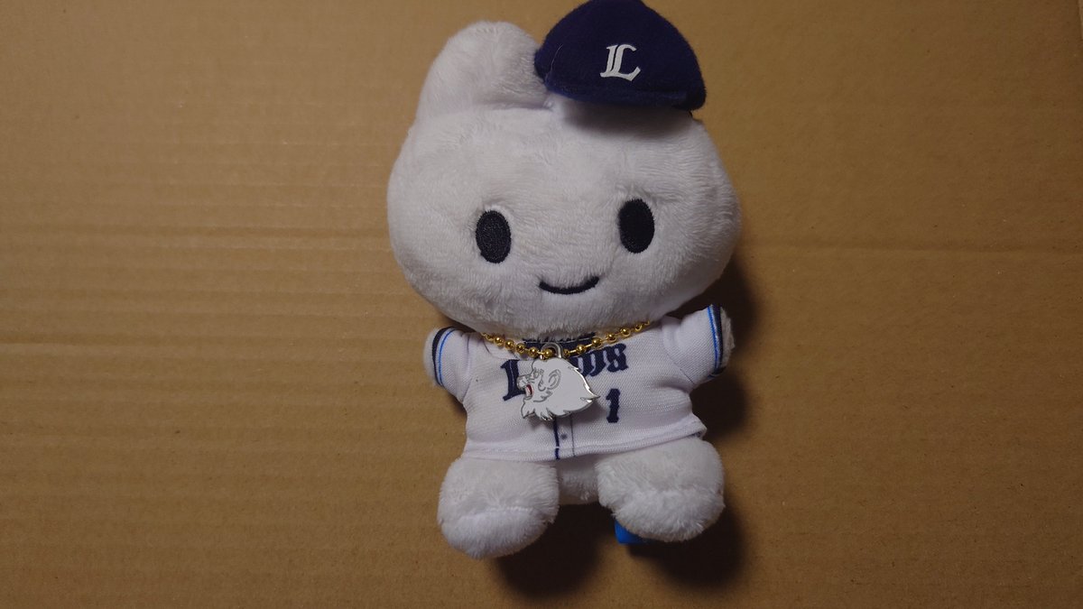 yuuta_0803's tweet photo. 不器用なくせに凝り性なんですが、
一応、コレで完成系としようかと思います。
本当は、もうちょっとチェーン感のある物にしたかったけど、 
ピンとくる物に出会えてない。

こうなって来ると、ビジターバージョンも作りたくなるね https://t.co/aaUWJLq66p