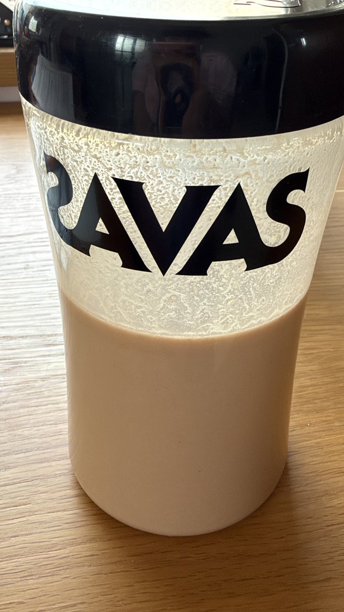 koheyp_q's tweet photo. 25歳独身男性生まれました👶
お酒控えたり食生活改善したり運動増やしたら4月から5キロ痩せました。
今年は鈴木亮平目指して頑張ります。 https://t.co/D2EihqlucZ