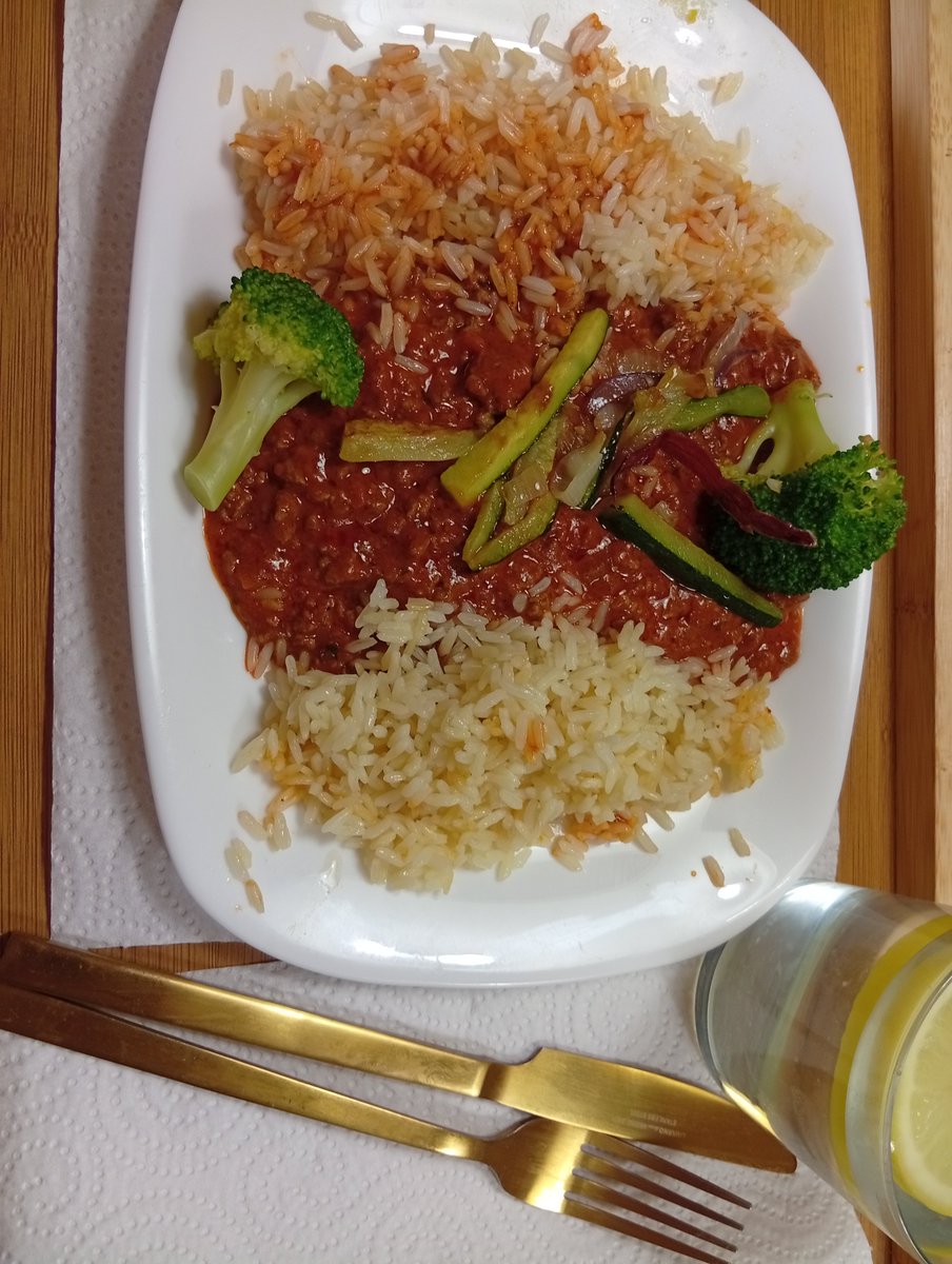 isaelster19's tweet photo. @Meryglesias Que rico Mery ! Yo Curry otra vez ! Me encanta 😋 Feliz tarde😍 https://t.co/ngBfr6qCee