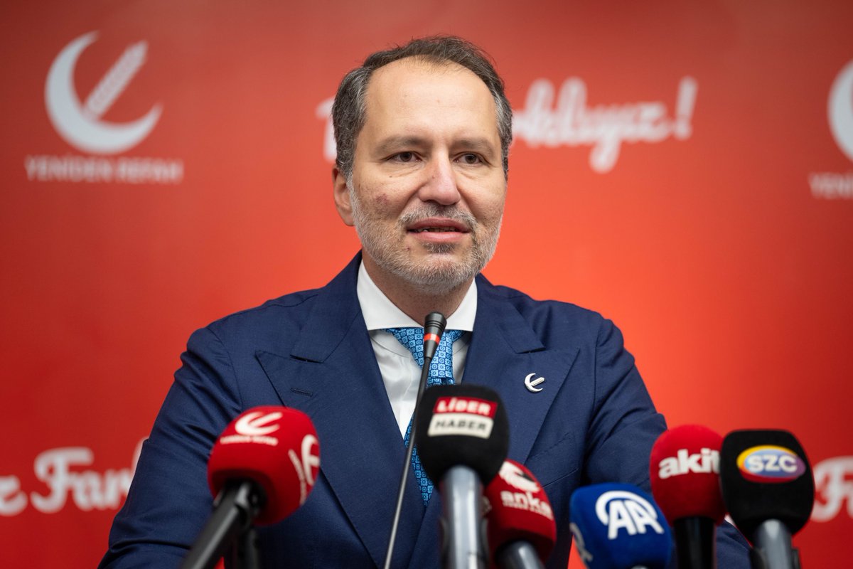 medya3tr's tweet photo. 🔴 Fatih Erbakan:

“Borsa İstanbul’daki büyük çöküş, basit bir ‘iş kazası’ ya da ‘piyasa dalgalanması’ olarak görülemez. Bu, çok ağır bir dolandırıcılık vakasıdır.” https://t.co/n3pGv7uGGD