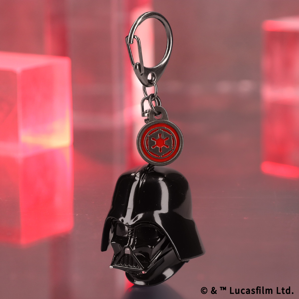 STARWARS_BLC's tweet photo. \10月1日新発売📢/
「スター・ウォーズ」マスクキーホルダー⚡
キャラクターのマスクをリアルなミニチュアにしたキーホルダーが登場✨
全4種類のラインナップ🌟
オンラインストア と #池袋PARCO の #STARWARSSTORE にて発売予定🛒
https://t.co/G8Gm2LZOAC https://t.co/Nj1Vif7zyd