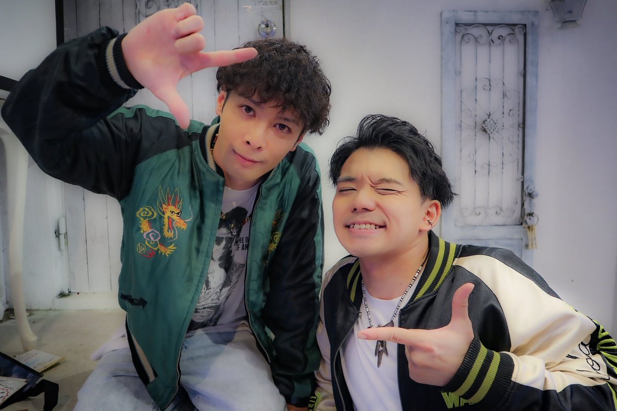 suzu519724's tweet photo. #過激談
.
で、なんの話だったっけ？ってなること多すぎてめちゃくちゃ面白かった笑笑笑笑
赤間さんのトークってオチ完璧で聞いてて楽しいのでそれに良い笑顔で大笑いしてるケントン可愛くて大好き😌2人の絡みがほんとに楽しくて好きなのでトークショー本当に嬉しかったです！！ https://t.co/Z1nTQ73Hqt