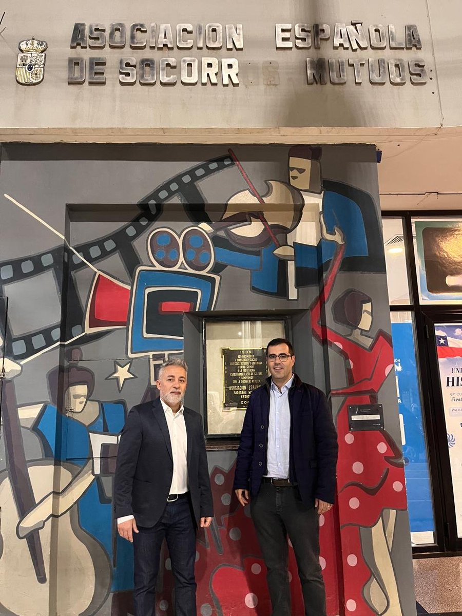 CgEspBahiaBlanc's tweet photo. Ayer tuvimos el gusto de visitar la Asociación Española en Neuquén (1909), el Teatro Español (1938) y el Centro Cultural Español, entidades creadas por españoles y cuyos descendientes se encargan de seguir proyectando la cultura española en esta parte tan importante del sur de 🇦🇷 https://t.co/uPdch8RC7j