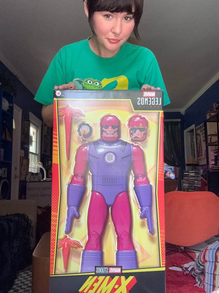 annasexe6's tweet photo. I look a little rough from staying up all night but LOOOK WHAT MY FRIEND GOT ME OMG. Best birthday ever. https://t.co/58XGjSao7p