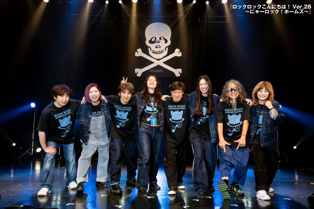 RRkonnichiwa's tweet photo. 『#ロックロックこんにちは！Ver.28
～にゃーロック！ホームズ～』

【Day1】が無事終了しました🎸
ご来場いただいた皆様、ありがとうございました！
明日へと想いを繋ぎます🤝

▼本日の出演者▼
#スピッツ #SPITZ
#Gateballers
#ストレイテナー
#Brayme

thank you☠

photo by 河上良@bit_Direction https://t.co/HrJRLoZ1I5