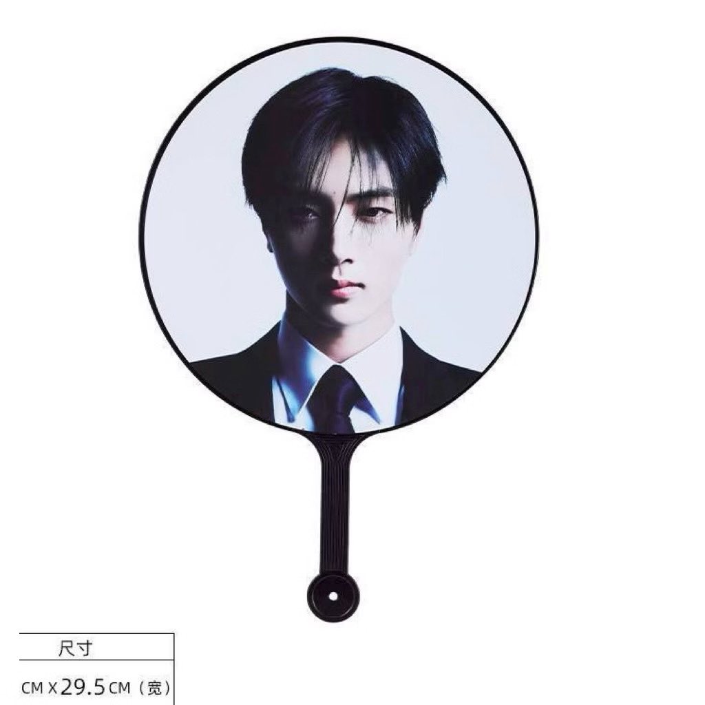 blessinum's tweet photo. [🔁💛 are appreciate!] 

want to sell image picket miniso x enhypen jay [factory damage]
— 115k (negotiable)

— detail damage bisa cek pict 2 &amp; 3, vidcon only for serious buyer
— dom bogor, ship by jne/jnt/shopee
— exclude packing &amp; admin shopee

x not for sensitive buyer x https://t.co/ynVubjyaZJ
