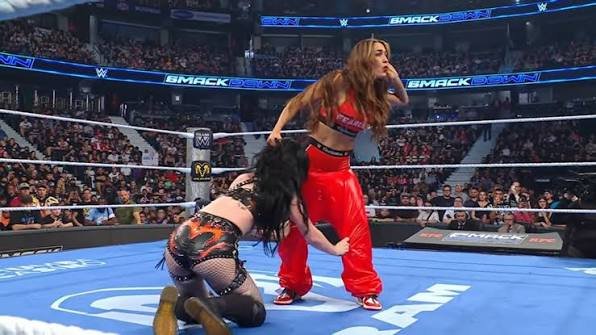 DFW_Wrestling's tweet photo. @ABwoodDFW @RVane_DFW @LacroixEFED AKIRA LACROIX IS BRINGING THE FIGHT TO RAVEN VANE! THEY ARE BEATING THE HELL OUT OF EACH OTHER!

AKIRA THROWS RAVEN INTO THE RING, THE BEATDOWN CONTINUES! https://t.co/BqPv1qxe9k