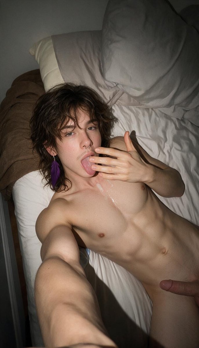 SamLyonHot's tweet photo. J'en veux plus 💦

#gaycum #gay #gayboy #gaylyon https://t.co/ME7KY6WXZx