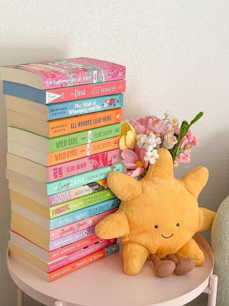Briellefine's tweet photo. “i don't know what to get you.”

books, please. the answer is books. every single time. https://t.co/cgC239BMlO
