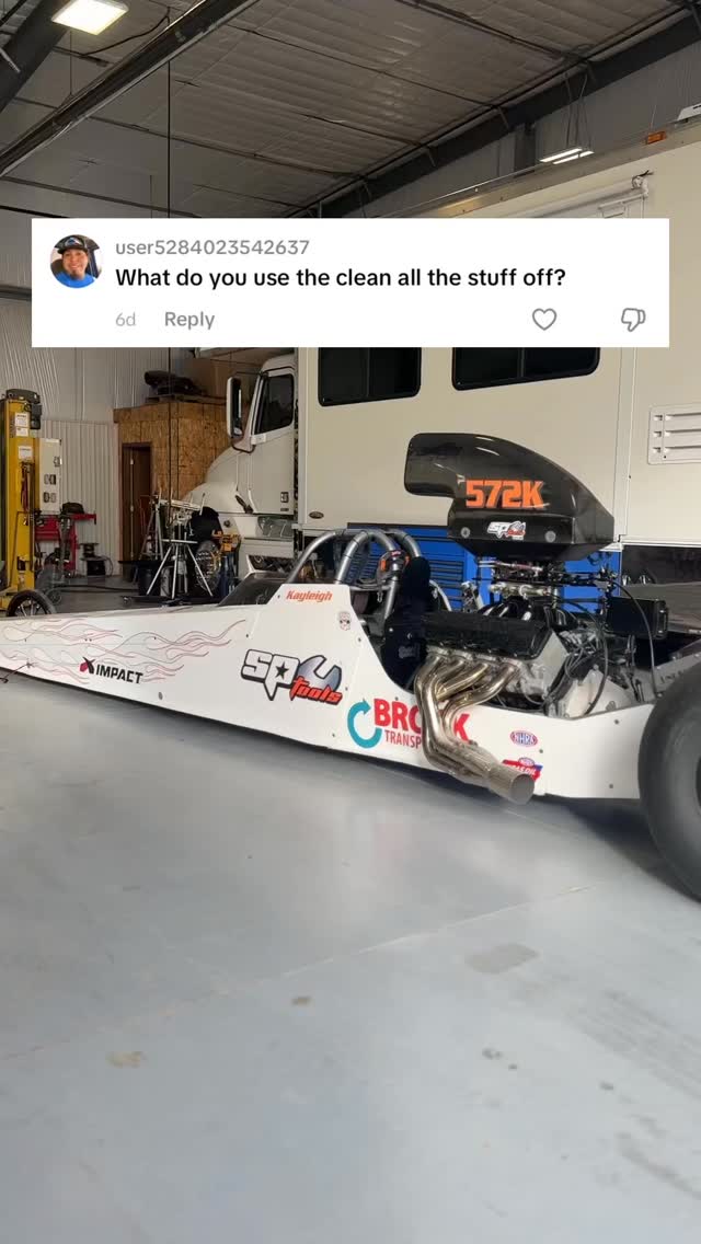 HuiKlisteh's tweet photo. The best hack for keeping matte surfaces clean. I like my race car to stay clean and presentable, and this makes it so much easier. My husband found it one day, and we now use it for many things. https://t.co/WYsGafXy77