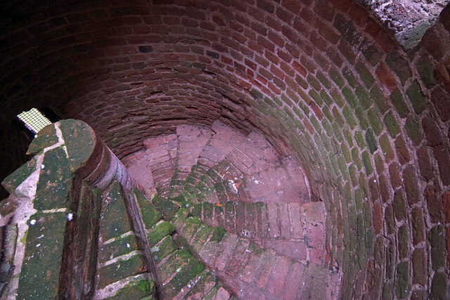 CastlesBritain's tweet photo. Kirby Muxloe’s unfinished tower made the whole castle click
I’ve just come out of Kirby Muxloe Castle in Leicestershire, and the bit I wanted to share wasn’t the moat or grand gatehouse.
I stopped at two little brick doorways in the west tower. One leads into the ground-floor room; the other turns almost immediately into a tight spiral staircase. I followed it up (slowly!) and suddenly the castle felt far more human.
This was meant to be a much bigger fortified home, but most of it was never finished after its builder, Lord Hastings, was executed. That cramped completed staircase beside all that unrealised ambition stayed with me.