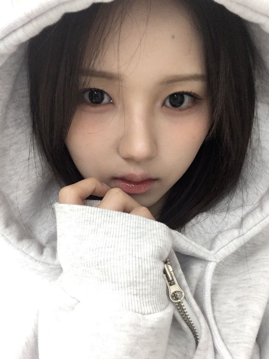 gapyeonghaus's tweet photo. [260917] 
#tripleS Jiwoo COSMO Talk update 🐻 

#JiWoo #지우 #이지우 #ジウ https://t.co/AOhWHm0HoB