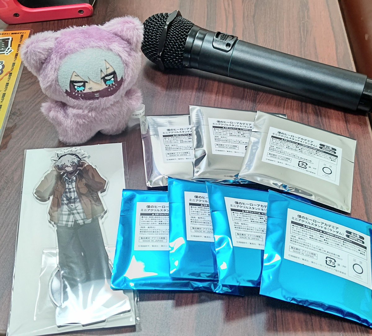 326nap_z's tweet photo. 🐱コラボ参戦しました～！！！
実はドリンクは1人で4杯飲んでる🤣
だびちゃんドリンク美味しかった！！
コースターの🦅君が今回唯一のランダム推し自引き🥲 https://t.co/iivzvTwi2t