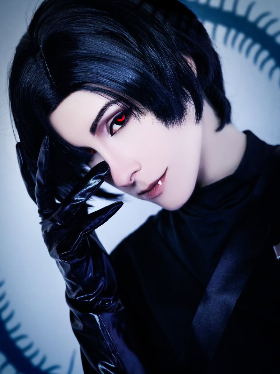HazelBouldin's tweet photo. First Ivan post

Thank you so much to @sunny. coser_ for lending me the costume and wig. Lenses: @uniqso. Photo: @silverzoeshoots_. Edit: me, @3ve_capture. https://t.co/s84CiEu2FH