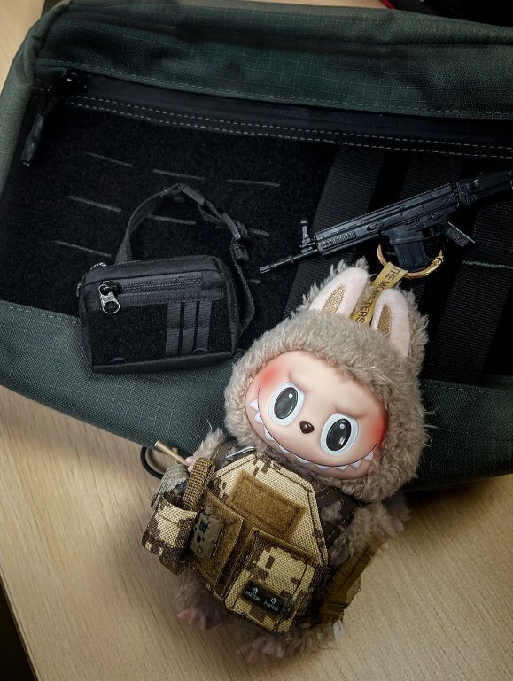 TACTICALGEEK_US's tweet photo. TACTICAL_GEEK Storage A18 😎 Clip it, hang it, carry it—your mini gear goes anywhere. #tacticalgeek  #edcpatch  #edcpouch  #edcorganizer  #gear  #edcgear #edc #outdoorlife #everydaycarry #everydaycarrys #edcpouchs #edcbag #urbancarry #edcbags #edcbackpack #backpack #organizer https://t.co/xwt3CQWi1H