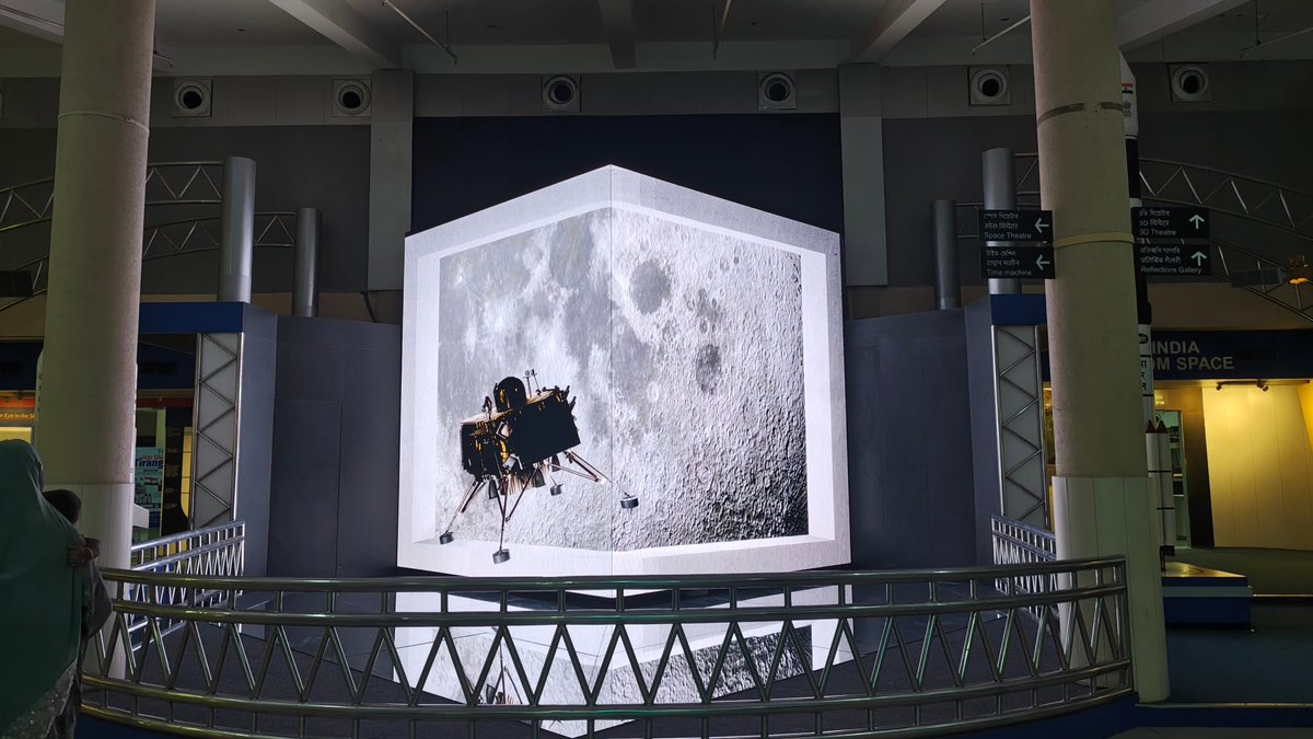ScienceCityKol's tweet photo. What if you could explore India’s journey into space—up close? 🚀
From #pioneeringmissions to the #remarkable milestones of #IndianSpaceExploration, discover the #storyofIndiainSpace at the #SpaceOdyssey, @ScienceCityKol , a unit of @ncsmgoi , @MinOfCultureGoI! @PIBKolkata https://t.co/03UjqlsNqL