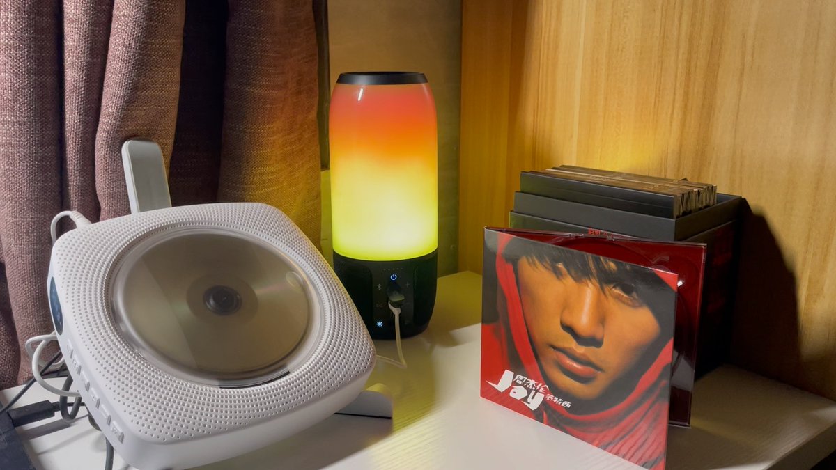 ladyi354298's tweet photo. Just lost 2hrs in a lo-fi jazz playlist—soft sax u0026 warm beats turned my boring evening into pure calm. Who’s got hidden gem tracks to share https://t.co/QsJHKrjV0R