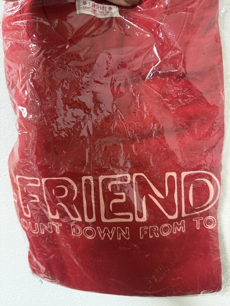 masalinlinlin's tweet photo. 実家の片付けしていたら出てきた
J FRIENDSカウントダウンコンサートで来場者に配布されたTシャツ
そろそろパジャマにしようかな
25周年時にアフ6ペアパスポート購入者に配られたノベルティーも今度のクリスマスから使おう

#ジャニーズカウントダウンコンサート
#東京ディズニーリゾート https://t.co/aUyJQ8wBnt