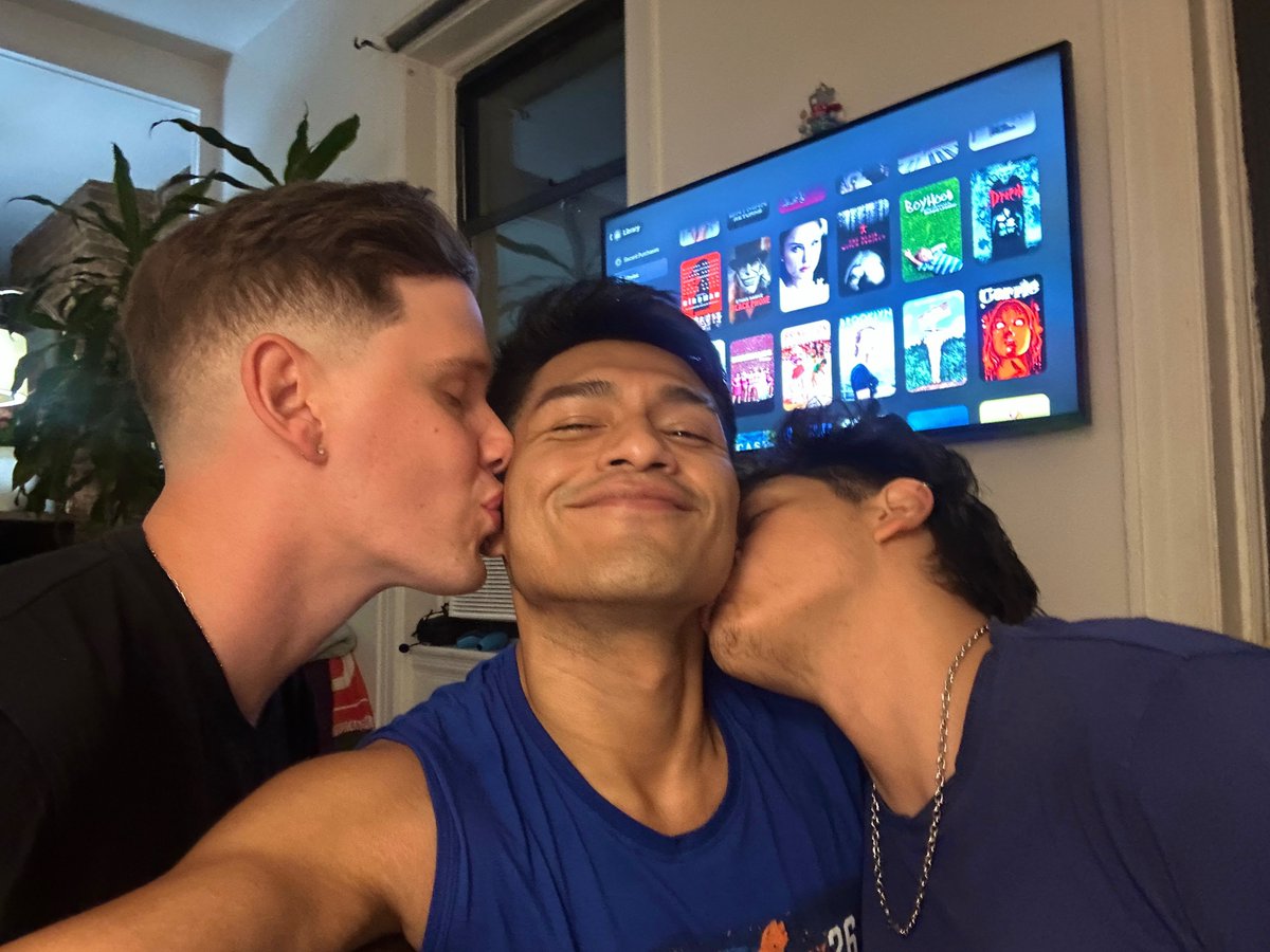 migsb_OF's tweet photo. It’s 4 am , we got back from Hush bar and I’m about to get cracked by Julian &amp; @AlecBanes 

#OpenRelationshipThings 👨🏽‍🤝‍👨🏼👬🏽 https://t.co/drNP1tKGdH