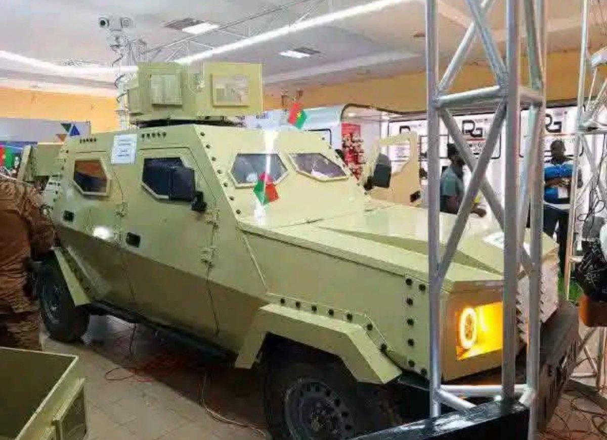 BurkinaMdirup8's tweet photo. 🇧🇫Burkina Faso | Reforço da produção local
O Exército Nacional integrou oficialmente uma nova dotação de veículos blindados fabricados localmente , marcando um avanço na capacidade nacional de produção de equipamentos militares.
🇧🇫“Fabricado no Burkina Faso”
 #MadeInBurkina https://t.co/FE6QLzTWjn