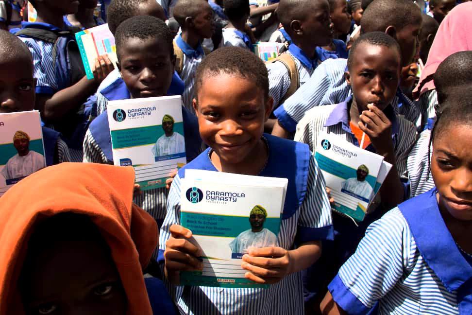 dd_foundation_'s tweet photo. Education remains one of the most powerful investments in any community.

#DDF #DaramolaDynastyFoundation #QualityEducation #EducationForAll #SDG4 https://t.co/HBobgRtUuy