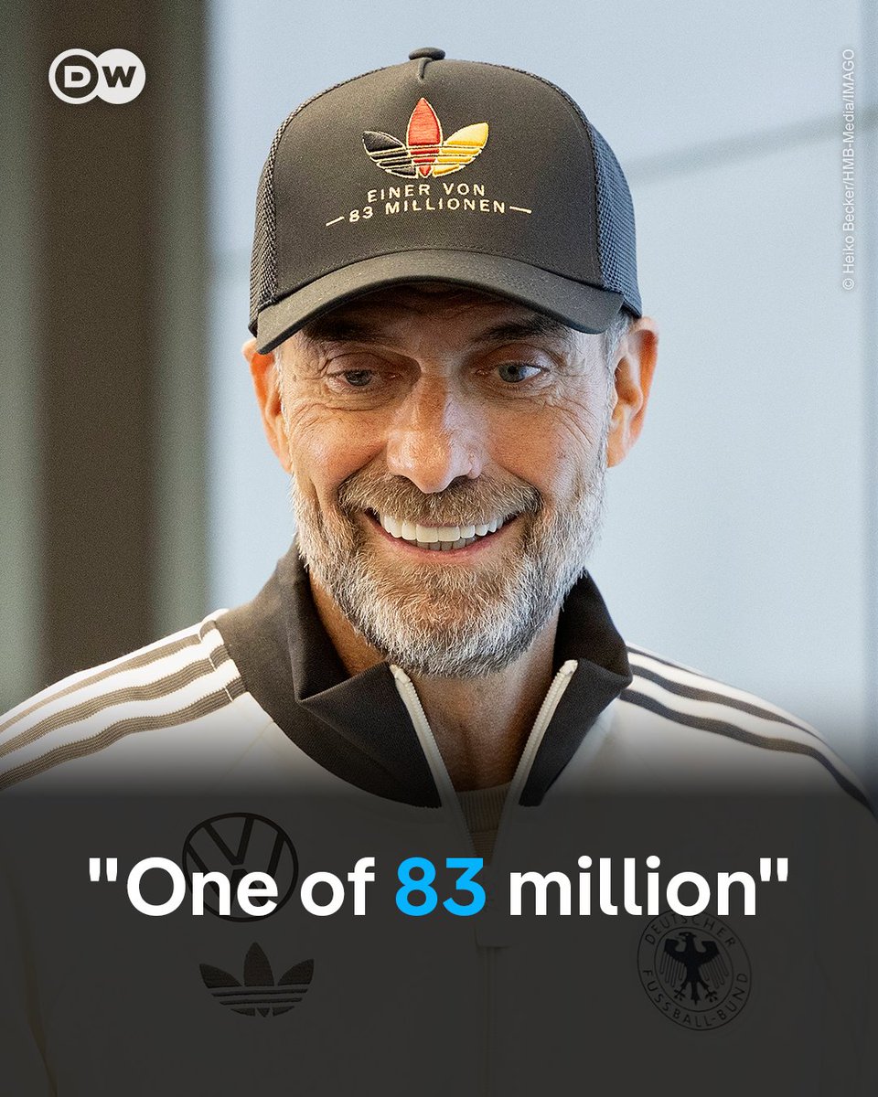 dw_sports's tweet photo. "One of 83 million"

Jürgen Klopp wore this hat to his first squad announcement. 🧢

The national team coach wants the entire population of Germany to get behind his team. 🇩🇪

He's called for "positive patriotism".

#DFBTeam https://t.co/oZdZdszU5J