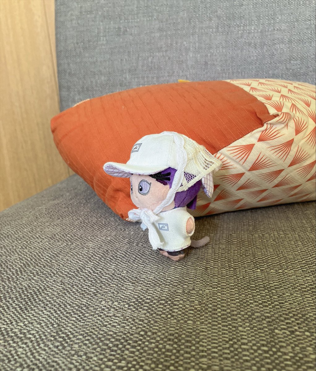 grid_nuca's tweet photo. バブーシュカは猫耳出せる仕様です
お手持ちのキャップに重ねても🧢 https://t.co/sC0LcLgbDa