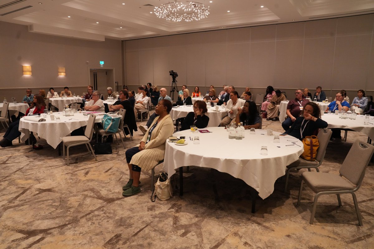 ros1dersuk's tweet photo. Day 2 of the @ros1dersuk National Conference 2026 featured candid discussions on clinical trials, treatment options, and strategies for living well with ROS1+. Attendees gained invaluable insights from the nurses and doctors who support us every day.

We sincerely thank 🙏 every patient and caregiver who joined us for another full day of learning, asking questions, and supporting one another. This community truly makes it all worthwhile.✨

#ROS1 #LungCancerAwareness #RareCancer #PatientAdvocacy #CancerCommunity #NationalConference2026