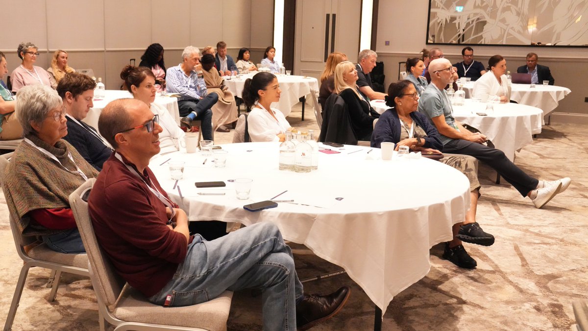 ros1dersuk's tweet photo. Day 2 of the @ros1dersuk National Conference 2026 featured candid discussions on clinical trials, treatment options, and strategies for living well with ROS1+. Attendees gained invaluable insights from the nurses and doctors who support us every day.

We sincerely thank 🙏 every patient and caregiver who joined us for another full day of learning, asking questions, and supporting one another. This community truly makes it all worthwhile.✨

#ROS1 #LungCancerAwareness #RareCancer #PatientAdvocacy #CancerCommunity #NationalConference2026
