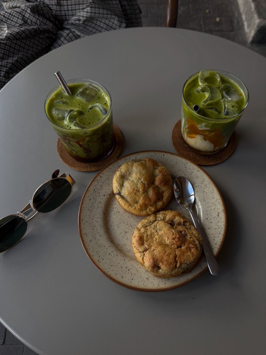 LeaRwld's tweet photo. #matcha #bestie https://t.co/QYs47PlXV2