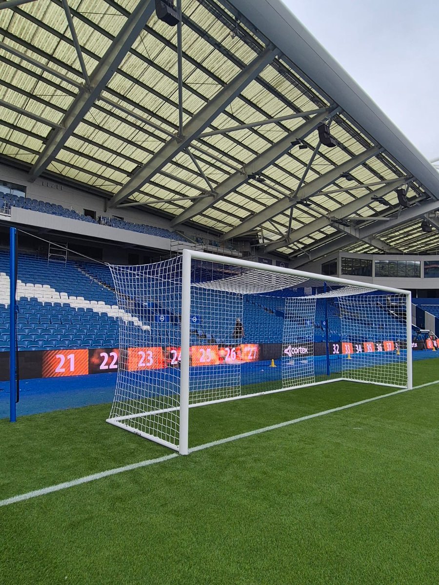 forza_goal's tweet photo. Back on the south coast 🌊
Our Alu110 Freestanding Stadium Box Football Goal installation at the American Express Stadium, home of Brighton & Hove Albion.
Going? Let us know below 👇
#FindYourForza #TurfTech2026 #BHAFC #SportsTurf #Groundskeeping https://t.co/OTFVZ2PIu3
