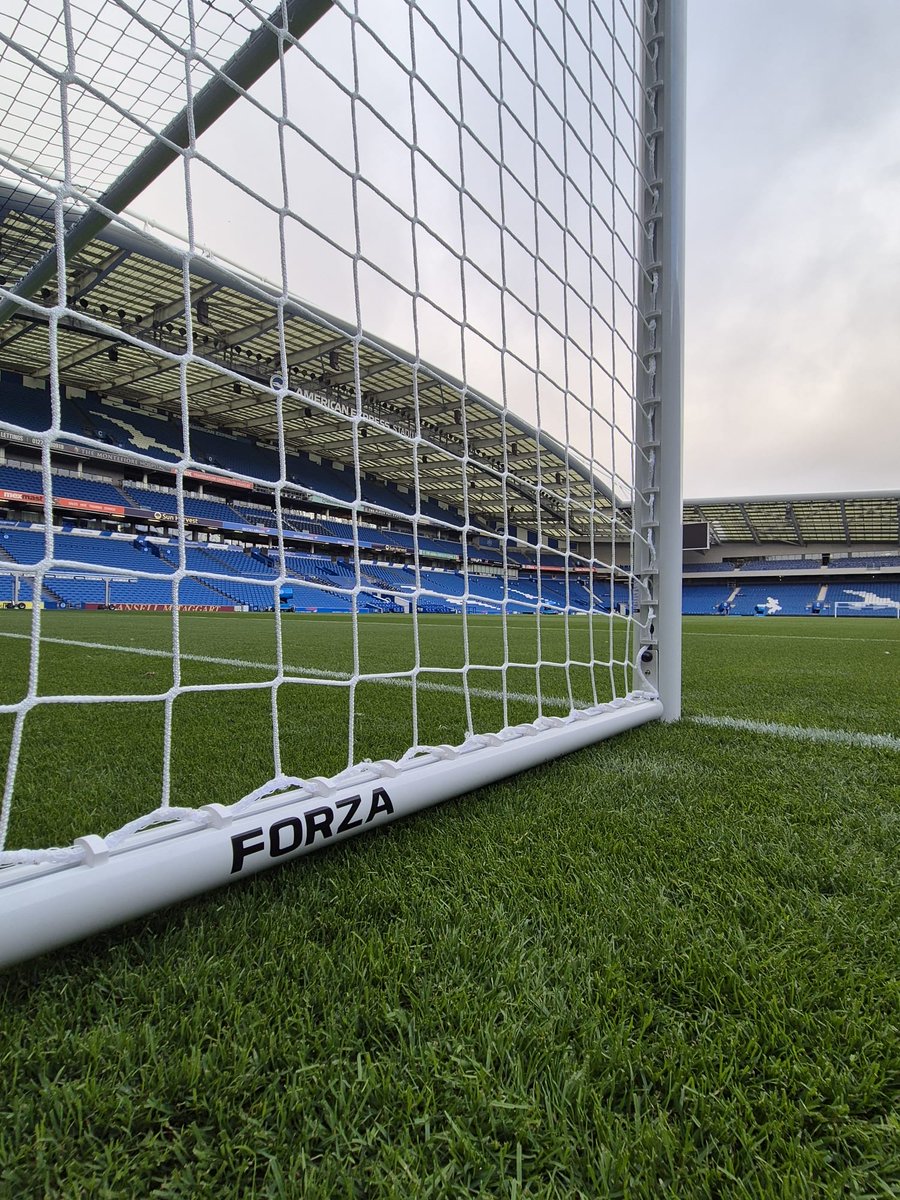 forza_goal's tweet photo. Back on the south coast 🌊
Our Alu110 Freestanding Stadium Box Football Goal installation at the American Express Stadium, home of Brighton & Hove Albion.
Going? Let us know below 👇
#FindYourForza #TurfTech2026 #BHAFC #SportsTurf #Groundskeeping https://t.co/OTFVZ2PIu3