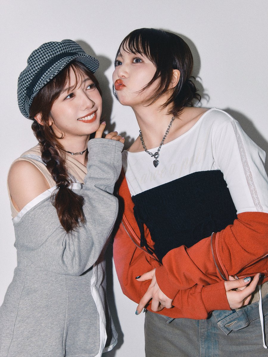 mag_scawaii's tweet photo. #真山りか さん＆ #安本彩花 さんの誌面掲載カットを特別にお届け📸💜💚 https://t.co/TTFCWXcJrB