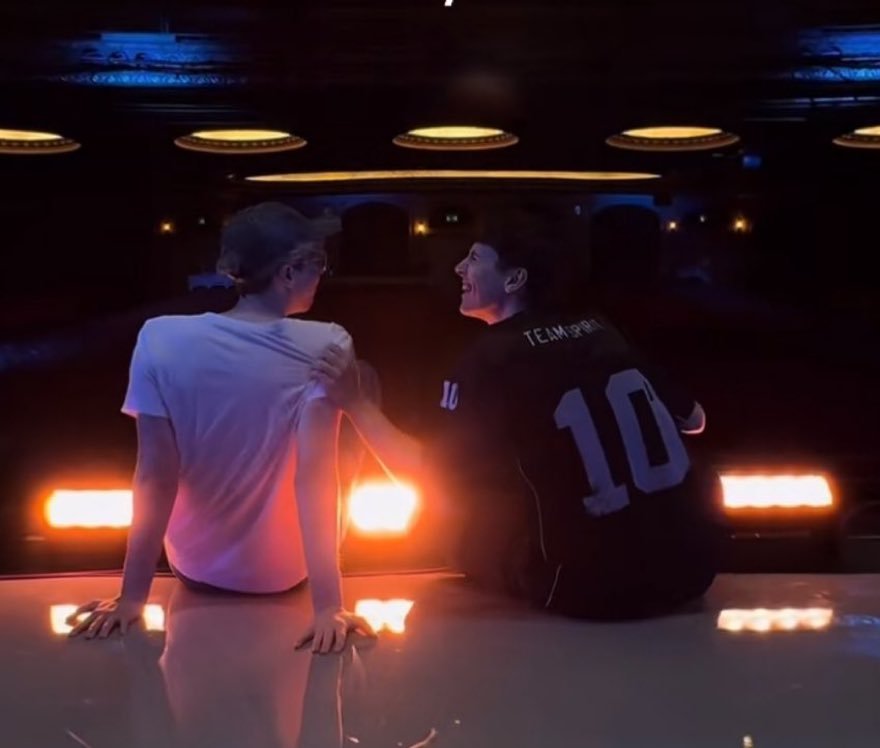 retjcent's tweet photo. so fucking proud of them man. the world tried to pull them apart for over a decade. they survived so much together and now they just get to be themselves and be loved and be in love https://t.co/XQhp5iRz4d