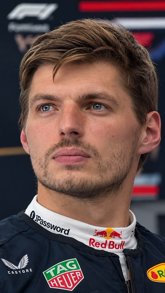 mxverschaos's tweet photo. he looks so DAMN GOOD i can't 😭 https://t.co/fHXLi8k1ka