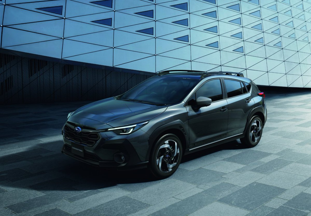 SUBARU_CORP's tweet photo. ✦ SUBARU NEWS ✦
「クロストレック」＆「インプレッサ」が一部改良して、新たに登場！
本日より受注開始です。

【クロストレック】力強く低燃費なストロングハイブリッド(S:HEV)専用モデルへ進化。

【インプレッサ】装備を見直し、より選びやすいラインアップに。

実車を見に、ぜひお近くのSUBARU販売店へ。

#SUBARU #クロストレック #インプレッサ
