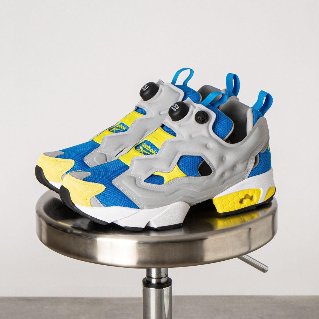 zozojp's tweet photo. ＼ COMING SOON ／

INSTAPUMP FURY OGの伝説カラーが復刻！
✔艶パープルが映える“OG PURPLE”
✔絶妙3色配色の“Y2K”

大注目の復刻をお見逃しなく👀🔥

https://t.co/JGObFBax4F

#reebok #INSTAPUMPFURY #インスタポンプフューリー https://t.co/AaYVCZil5O