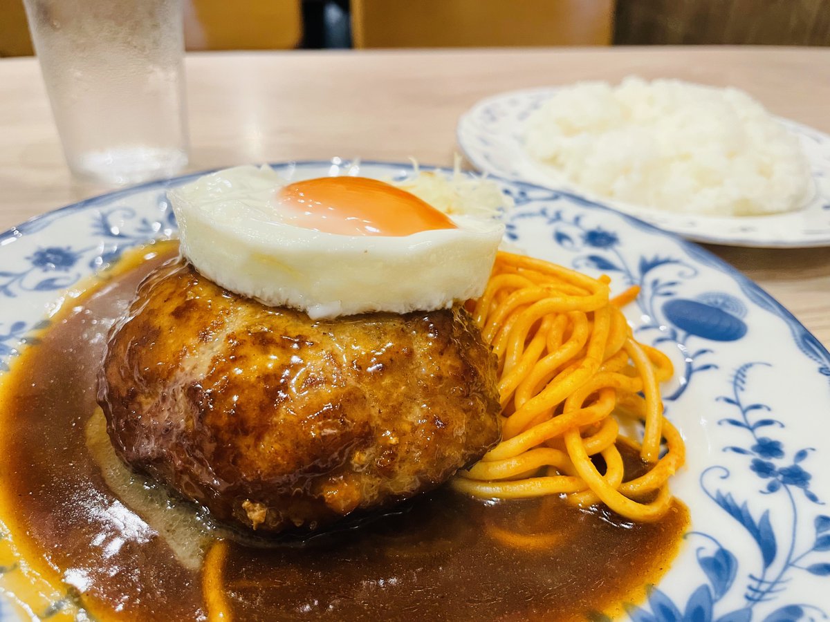 nek000gohan's tweet photo. なんば駅近く
マルハンなんば新館と楽園なんばの近く

重亭さん
エッグミンチ
ほんまに美味いハンバーグ https://t.co/cM8YuGIlae