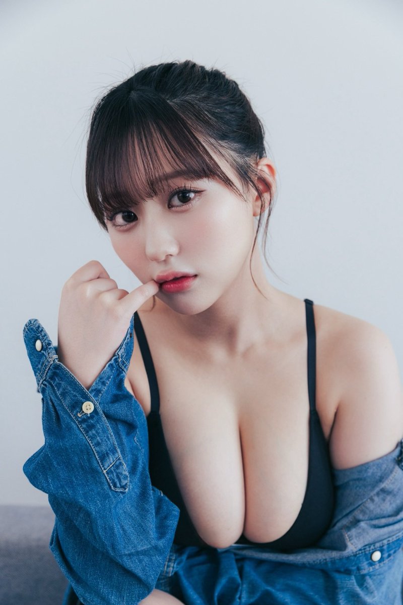 gravijonight's tweet photo. カルバンクライン×田中美久がたまらん！
好きすぎる！！！ https://t.co/Q5FuMYB8hT