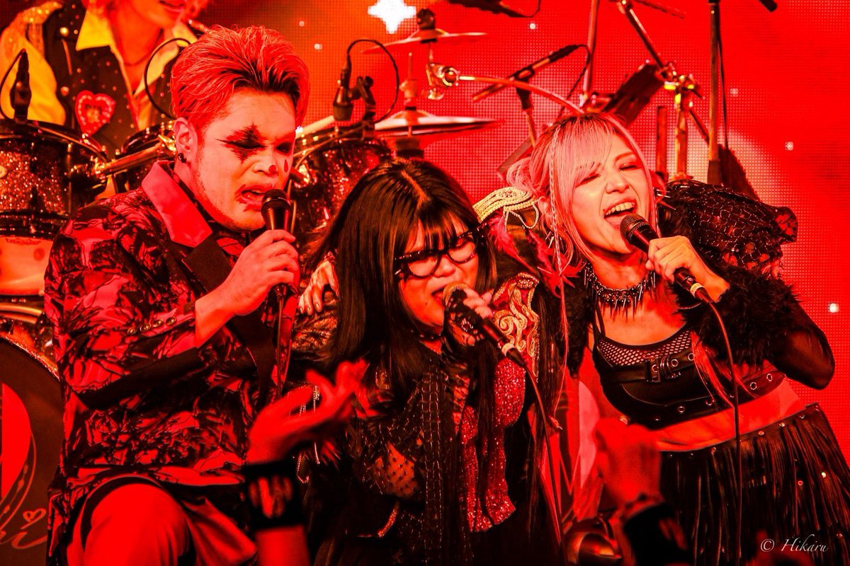 EYE_marysblood's tweet photo. 9.15記念写真LIVEバージョン🪽⚡️🔥
📸photo by Hikaru https://t.co/cEm6vn5xmp