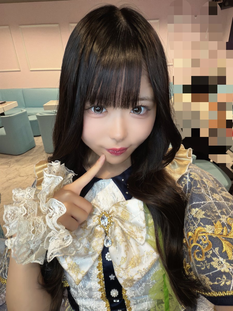 Ru2a3_'s tweet photo. おきゅいんしました(>ᴗ<)❤︎
18:00~22:00です！
黒髪になたよ〜！感想聞かせて😻❤︎ https://t.co/w2FLiHSkUs