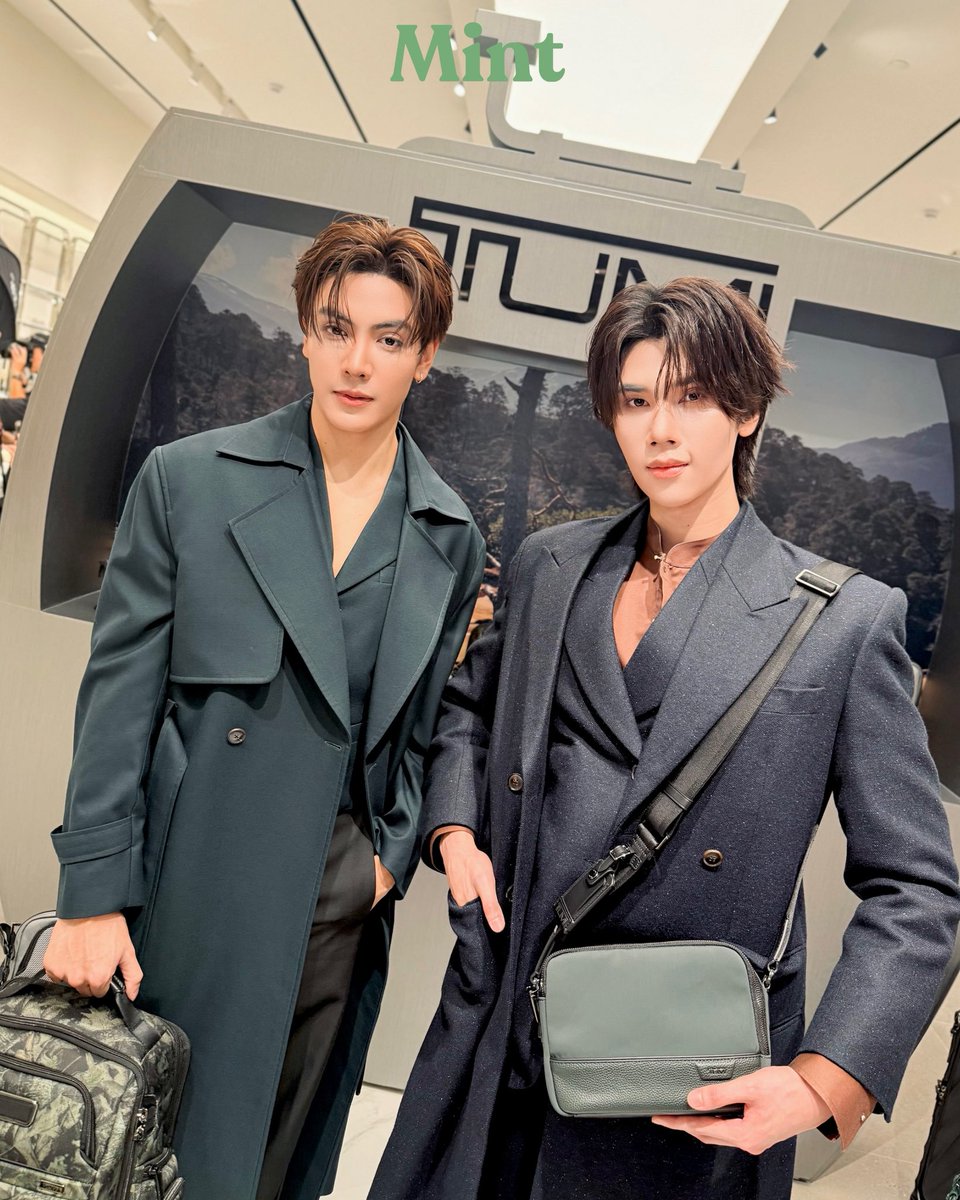 mintmag_th's tweet photo. หล่อแมตช์เข้ากัน! #MintReports เก็บภาพลุคหล่อของ 2 หนุ่ม #จุงดัง ขณะมาร่วมงานเปิดตัวคอลเล็กชั่นใหม่ TUMI Fall/Winter 2026 และ TUMI Axis ที่จัดขึ้นในวันนี้ ณ TUMI Store, Central Park ชั้น 1 💚 

JOONGDUNK TUMI FW26
#JoongDunk 
#JoongArchen #dunknatachai 
#TUMITH  
#MintMagTH https://t.co/96ra05Y6gj