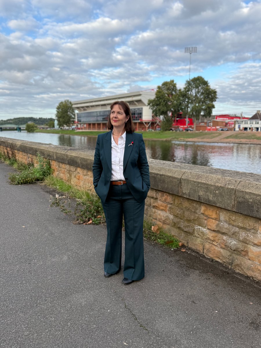 MayorEastMids's tweet photo. I’m delighted that plans to redevelop @NFFC's City Ground have been approved. This is a landmark moment for the club and its supporters, and a major investment in Nottingham that will benefit the wider region! https://t.co/Namxc99TUi
