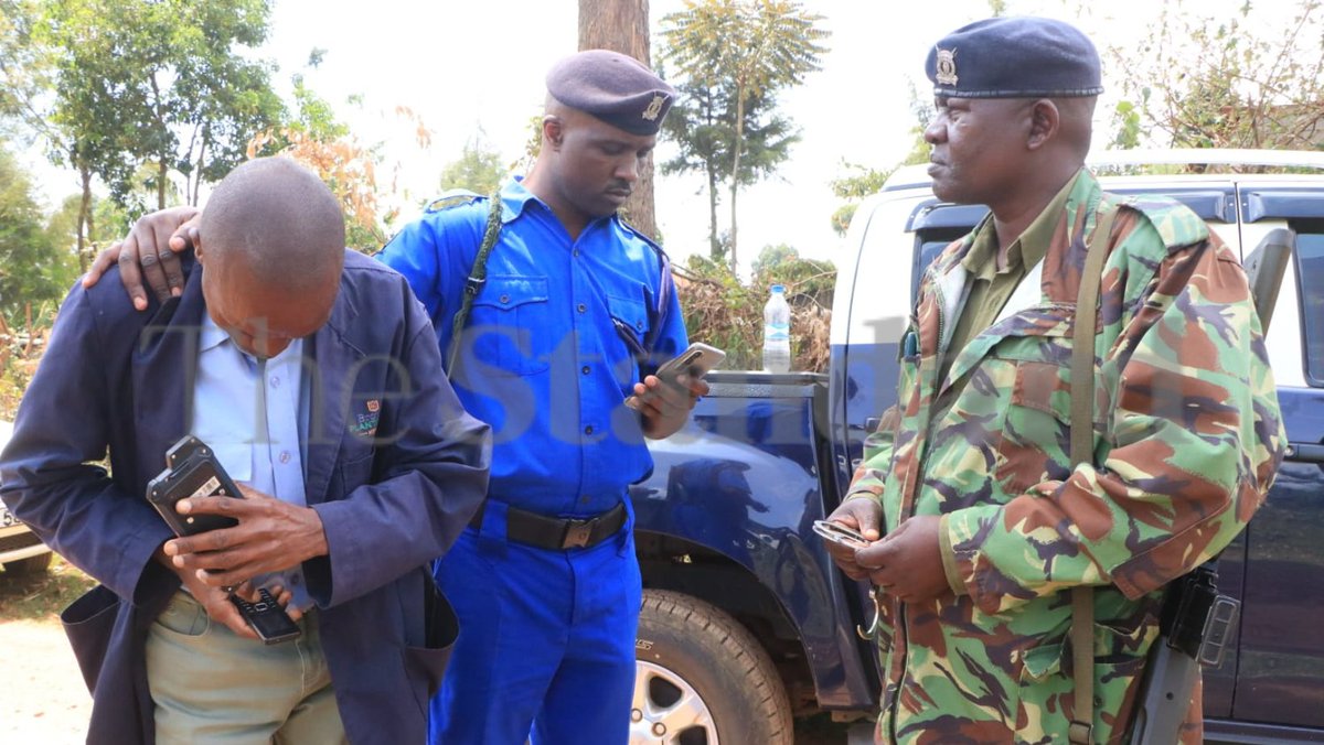 StandardKenya's tweet photo. The Tea Board of Kenya and the Department of Weights and Measures have detained eight employees from Litein, Chelal and Kapkatet tea factories, as well as Browns Plantations, over suspected irregularities in the weighing of green leaves delivered by small-scale farmers in Bureti Constituency.

Three of the suspects work at Kapkatet Tea Factory, while the others are affiliated with Litein and Chelal tea factories and Browns Plantations.

The arrests followed a joint inspection by the two government agencies, which visited several tea buying centres, locally known as bandas, without prior notice.

Officials inspected the weighing machines used by tea collection agents to determine the quantity of green leaves delivered by farmers before the produce is transported to processing factories.

Photos by Nikko Tanui
