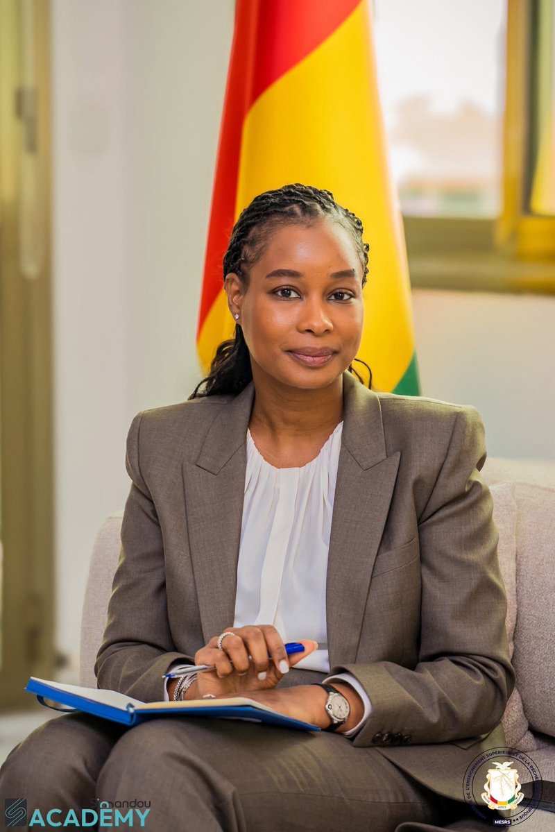 Mesrs_Gn's tweet photo. Ce mercredi 16 septembre 2026, Madame la Ministre Djami Diallo, a reçu en audience, Son Excellence Monsieur Isam Taïb, Ambassadeur du Royaume du Maroc en Guinée.

Plus d’infos 🔗 https://t.co/kRntWFtHuk

#MESRS #Performance #Impact #Résultats https://t.co/1XuH519t3v