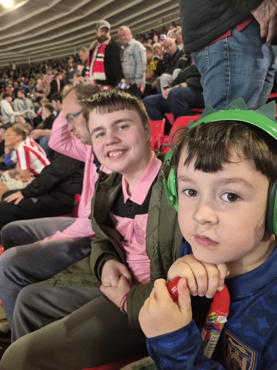 Vix319's tweet photo. @SunderlandAFC https://t.co/MKLNcFPXfy