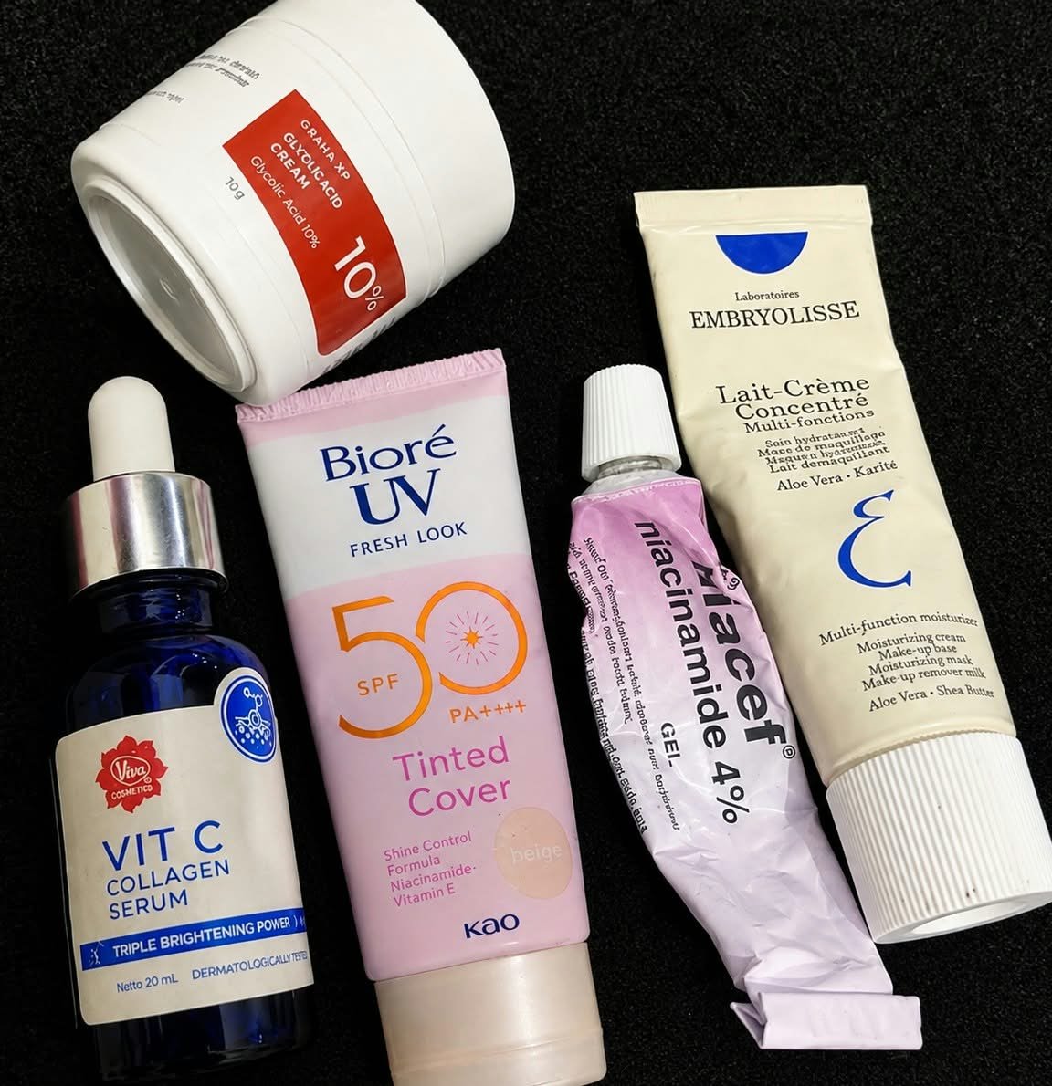oceaeneyess's tweet photo. Klau udh beli ketiganya tenang, pakeny gini
pagI : Facewash - Niacef - Moist - Sunscreen
Malam : Double cleansing - niaclear - moist

Malam selasa&amp;jum'at : double cleansing - Glycore - niacef - moist. https://t.co/8CBjIVAeyZ