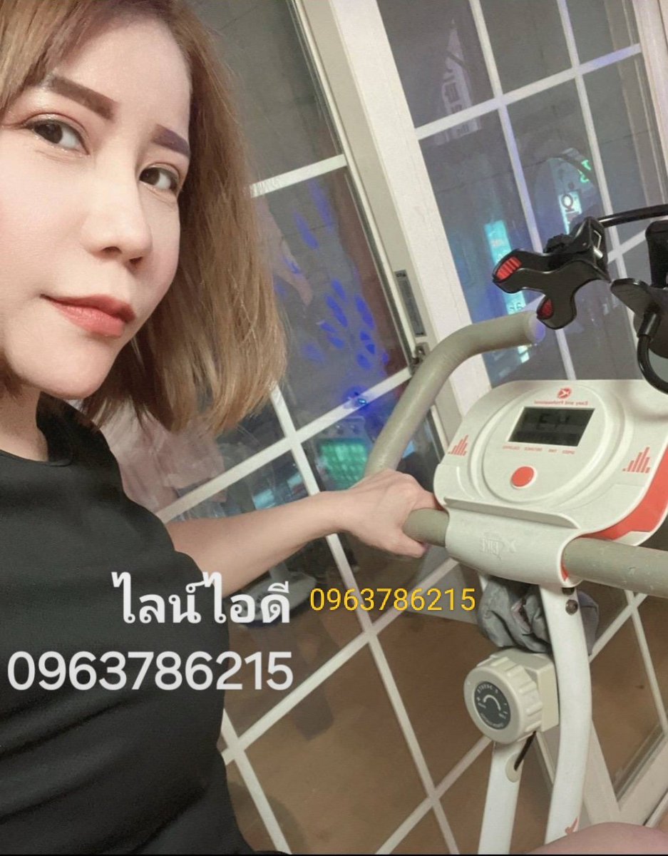 LatoyaMatalka's tweet photo. 🦋 ตอนแรกอยากได้แค่ให้ผมหอม ๆ แต่พอใช้แล้วชอบฟีลตอนกลิ่นติดผมมาก เวลาเดินหรือผมโดนลมจะได้กลิ่นเบา ๆ รู้สึกตัวเองหอมขึ้นมาเฉย 😂 ไม่ได้แรงจนฉุนด้วย ช่วงนี้เลยฉีดก่อนออกจากบ้านตลอด 💖

#นวดเชียงราย #เทส https://t.co/9cSYrD5j2z