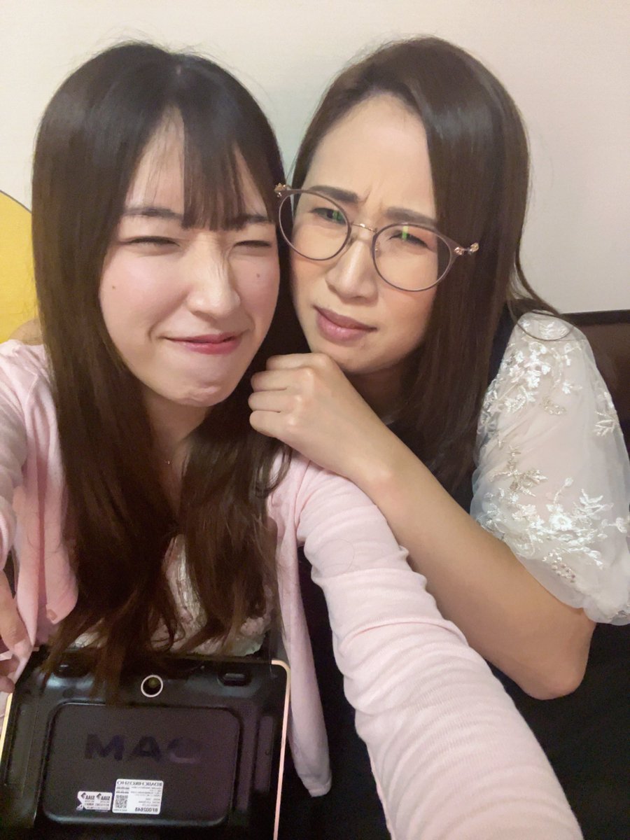 1anir1's tweet photo. わたが気に入ってるこの顔をレクチャーしました。 https://t.co/lhXGUX6k5p